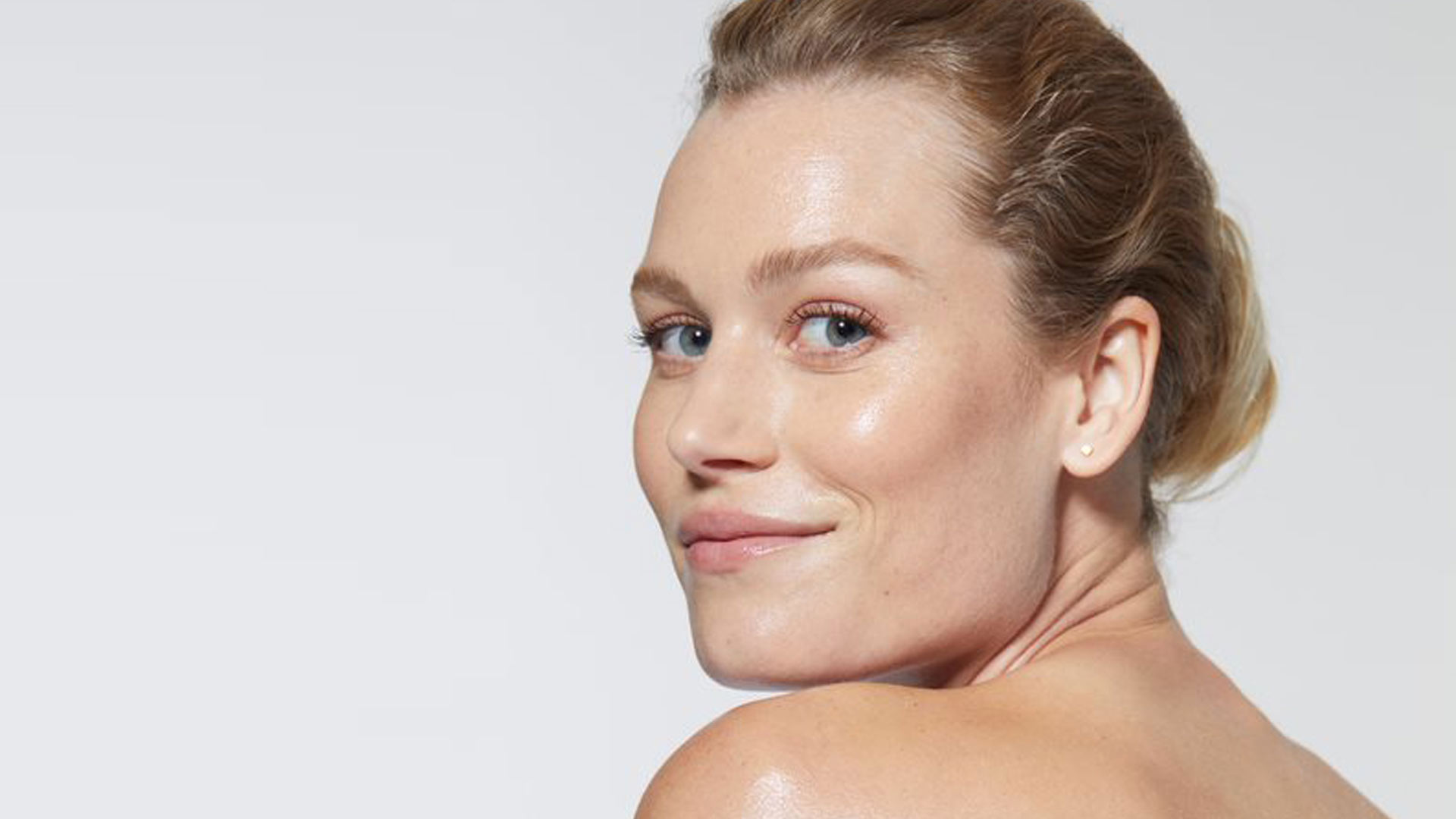 Upper Lip Chin Wax